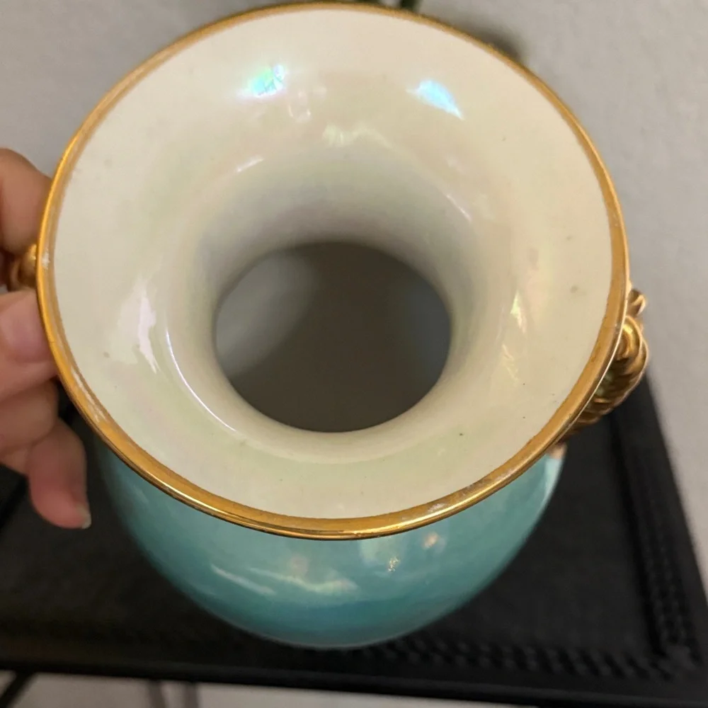 Elegant Ceramic Vase with‎ Gold Accents